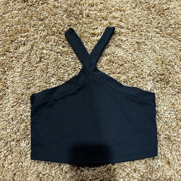 crop top bundle - Picture 3 of 4